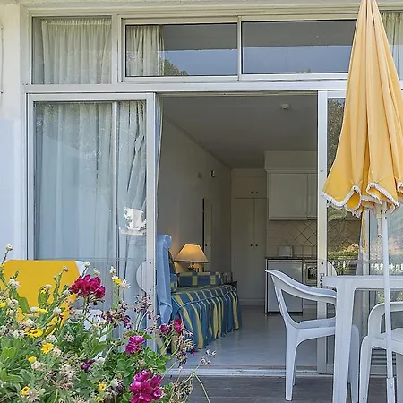 Διαμέρισμα Akisol Oura Αλμπουφέιρα
